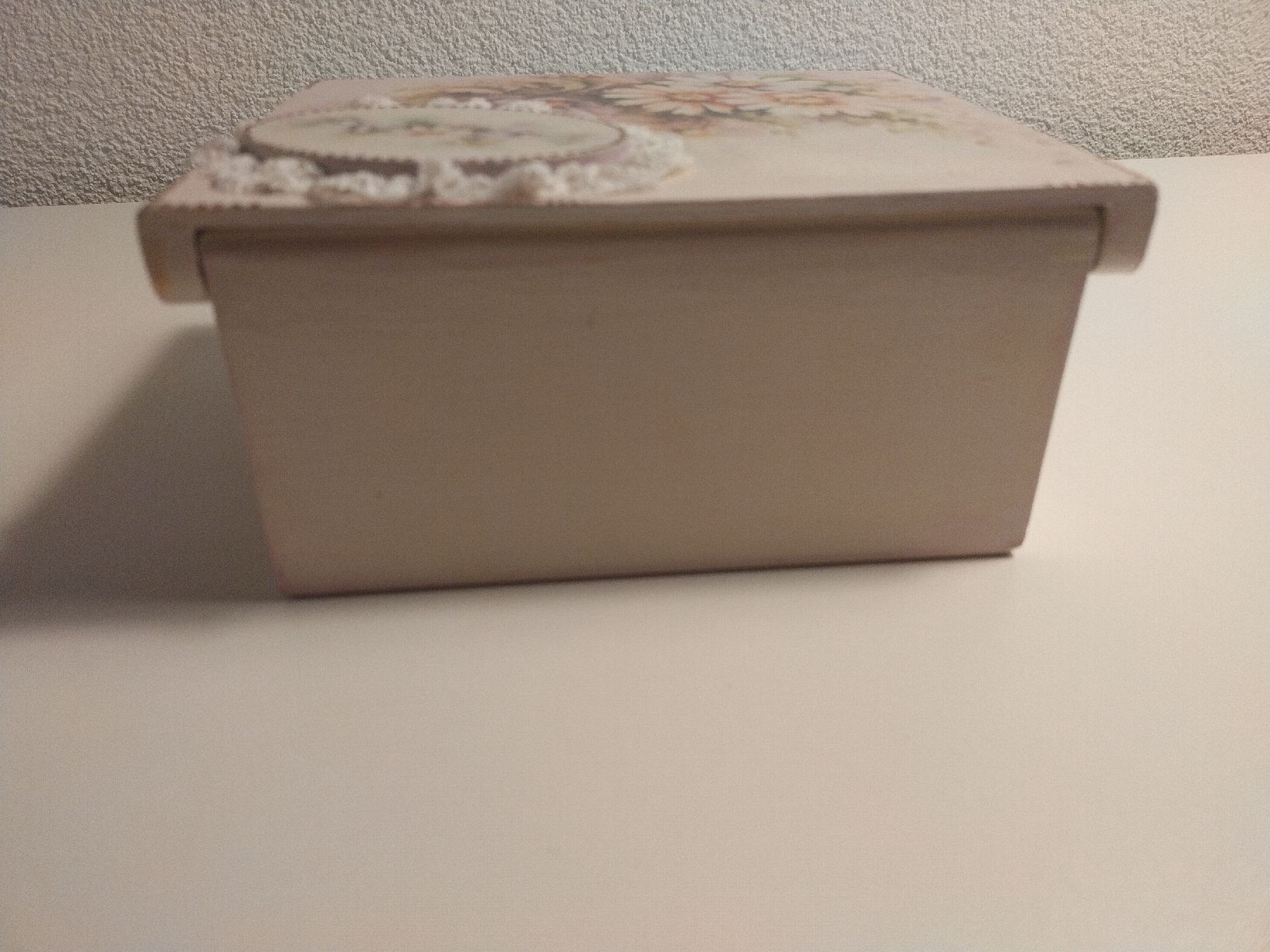 Cassapanche: Holz Box / Schatulle  – Usato da Muri AG venduto da Suiphi 3