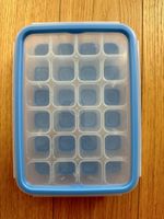 Used Ice Cube Tray Maker with Lid, 24 Cubes, Summer Fun!
