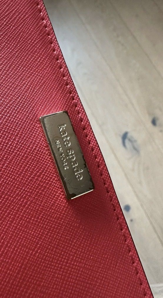 Kate Spade Portemonnaies: KATE SPADE LEATHER WALLET – D'occasion à Küsnacht ZH par dia_vsv2 9