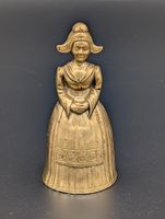 Vintage Tischglocke Messing Frau in Tracht Figur massiv