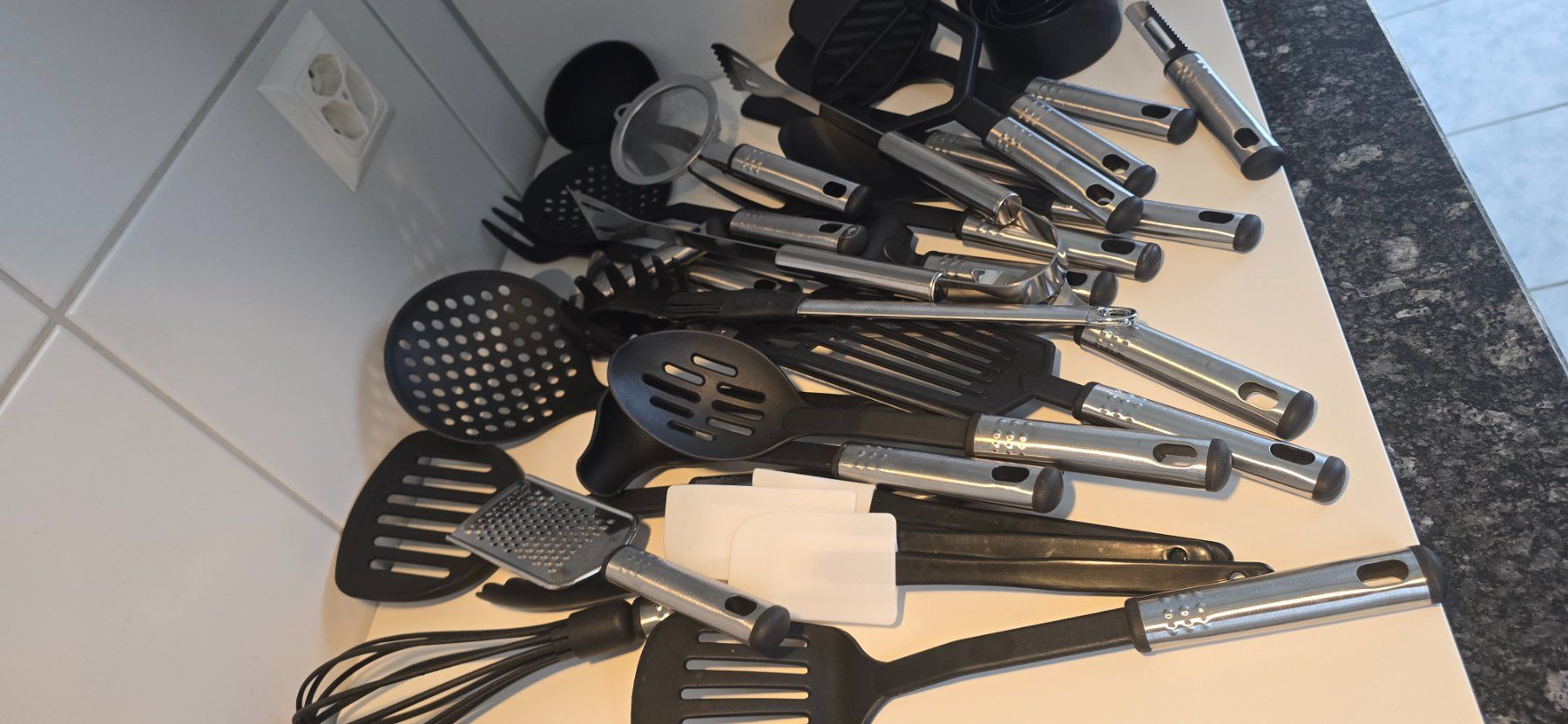 Elettrodomestici da cucina: Grosses Set Küchenhelfer – Nuovo (secondo la descrizione) da Uznach venduto da Marselll 1