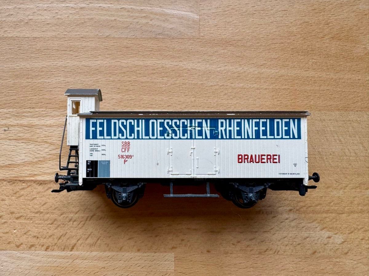 Märklin Modellini di ferrovie: Wagon transport marchandise Feldschloesschen CFF Märklin – Usato da Moutier venduto da CaatSerra