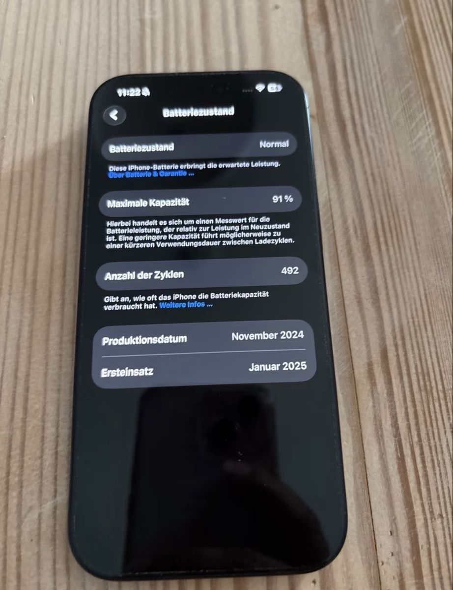 Apple Handys / Smartphones: iPhone 16 pro 256 Gb – Gebraucht aus Neuhausen von mer_pxp7 2