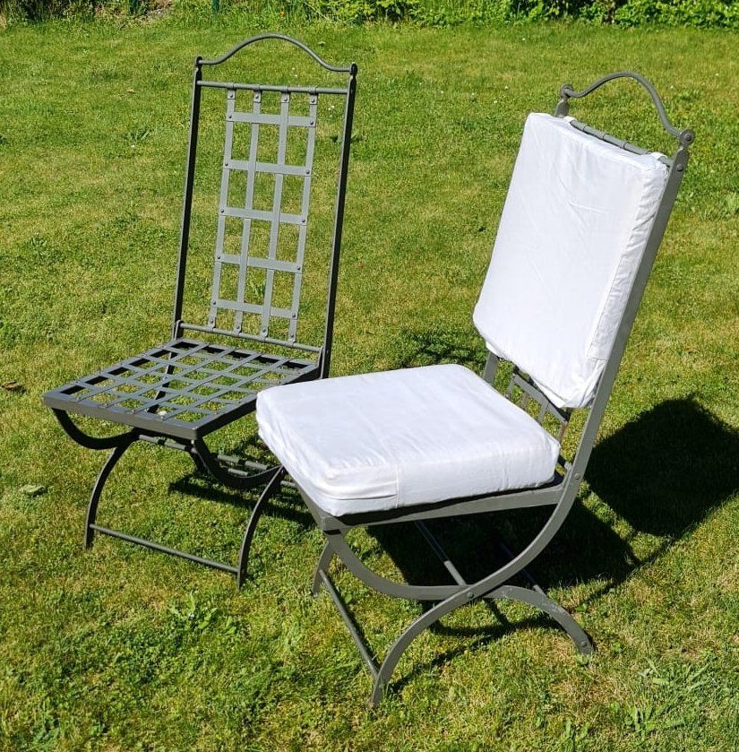 Sedie: Chaises de jardin en fer forgé, avec coussins – Usato da Attalens venduto da MinolFan