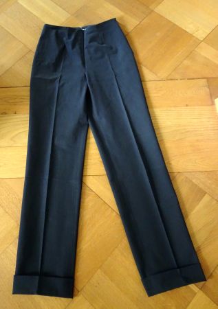 Dunkelblaue Stretchhose Metradona, made in Italy, Gr. 36