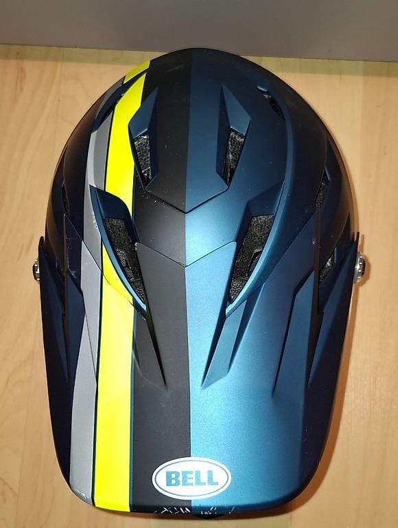 Bell Caschi: MTB-Helm / Bell Integralhelm Mountainbikehelm Helm – Usato da Konolfingen venduto da sko_r5yd 2