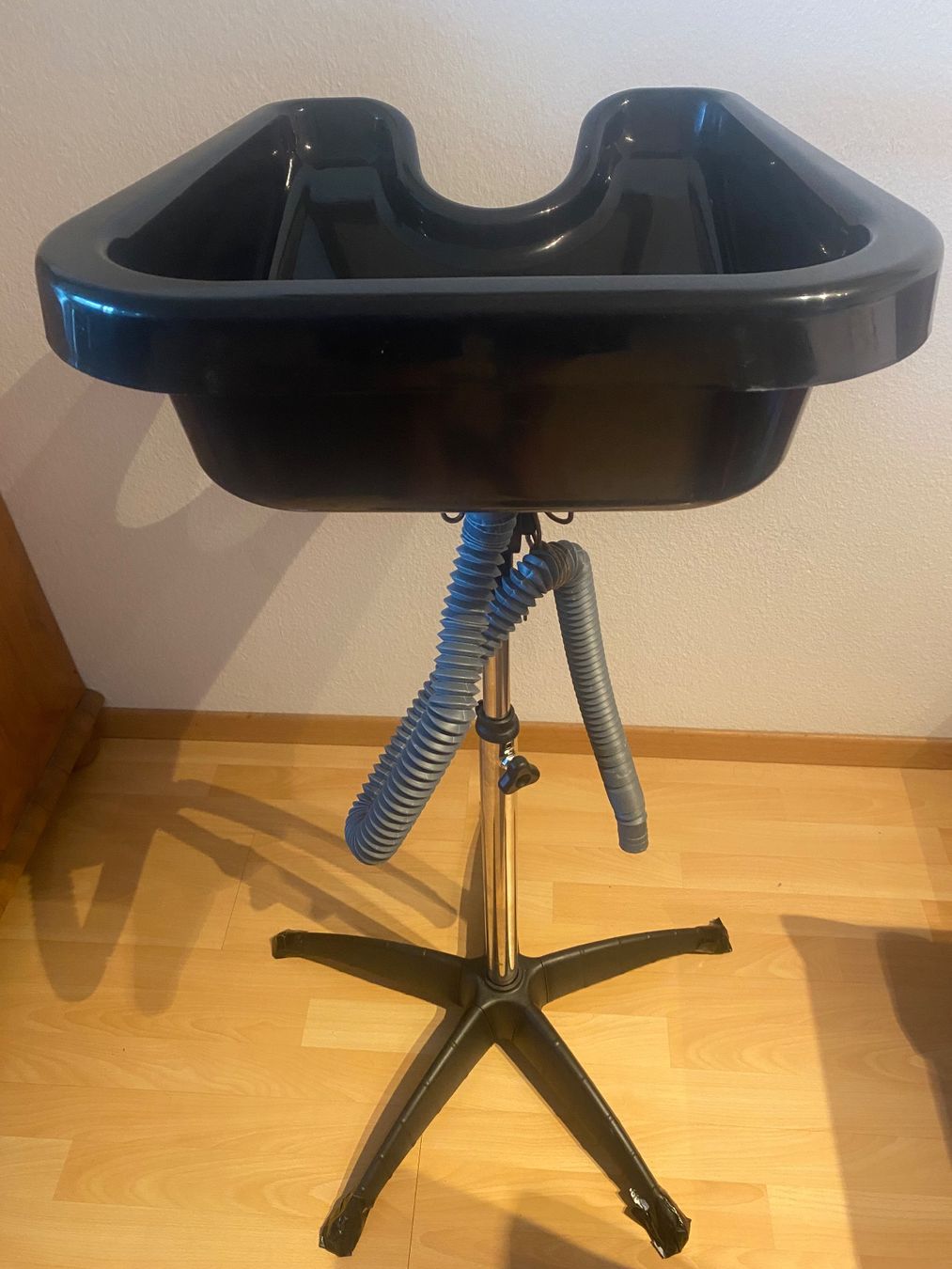 Tutti gli attrezzi: Lavabo portatile per parrucchiere, regolabile, usato, pul... – Usato da zollikofen venduto da centauro6969 2