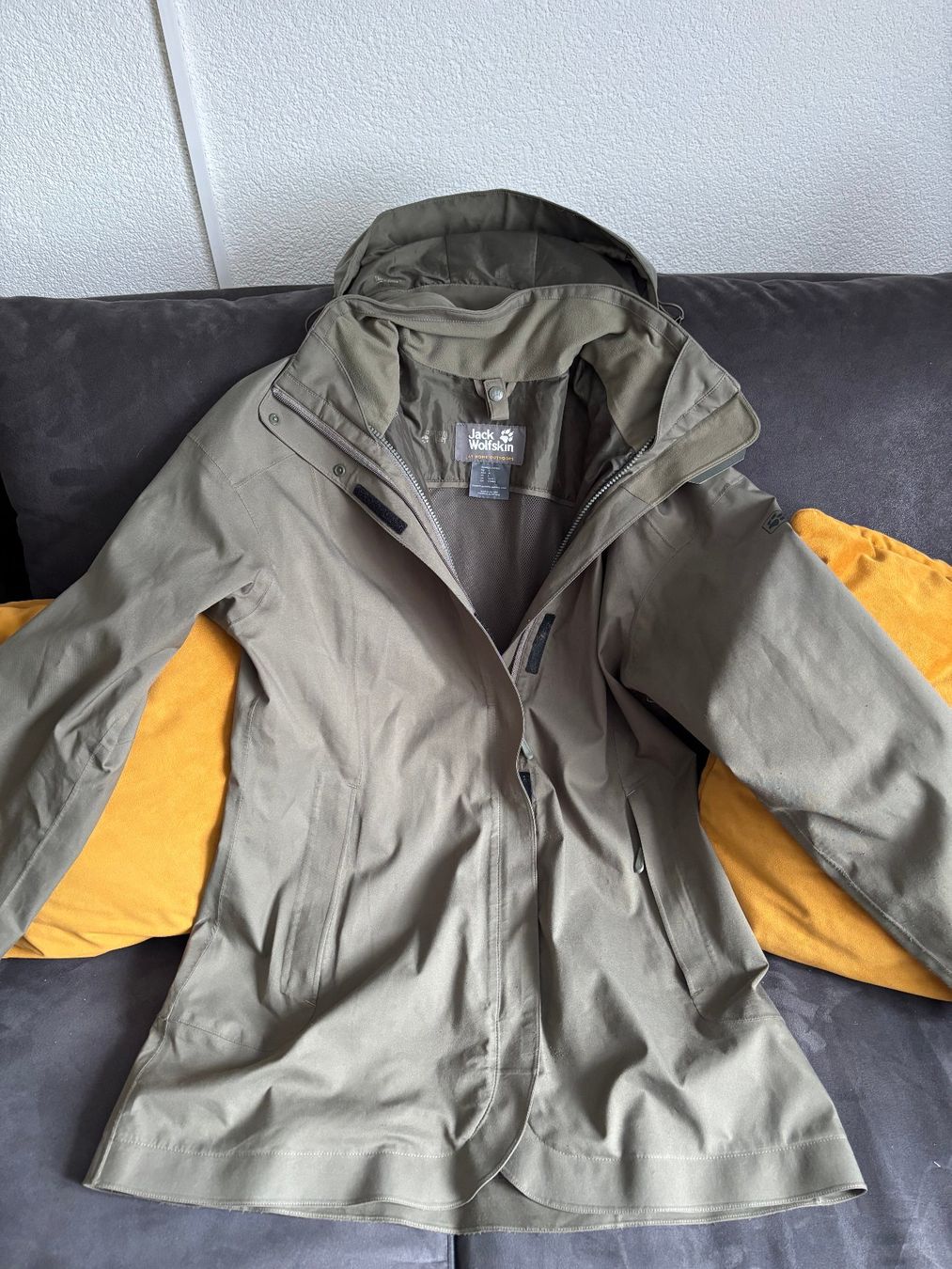 Jack Wolfskin Giacche: JACK WOLFSKIN Jacke – Usato da Merishausen venduto da yourdream 5