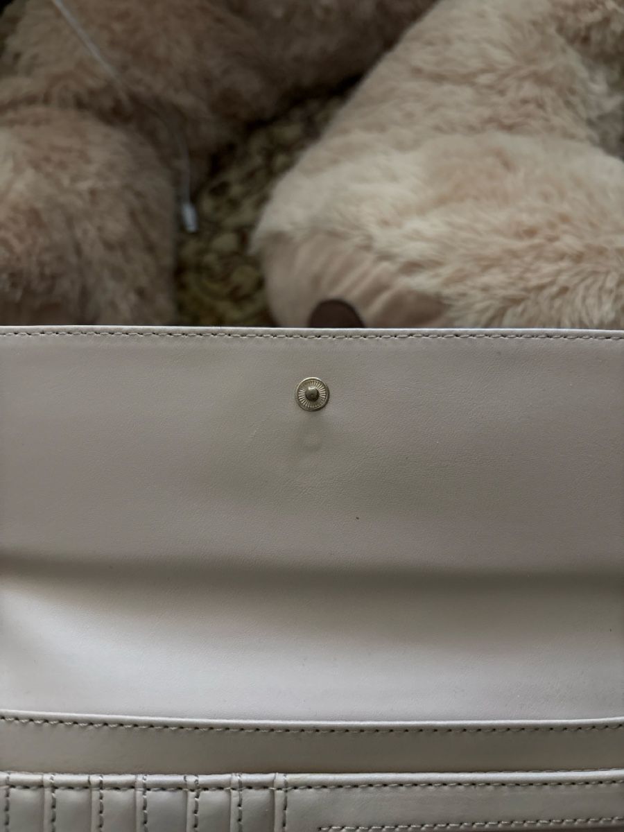 Guess Portemonnaies: Guess Portmonee  – D'occasion à Dübendorf par ame_g69g 4
