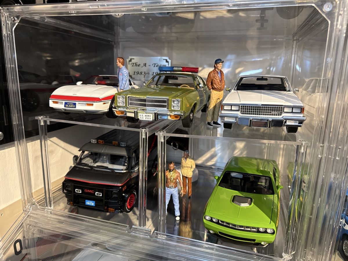 Chevrolet Modellini d'auto: A-Team Corvette C4 Weiss-Rot  1:18 – Usato da Basel venduto da Zomeg 5