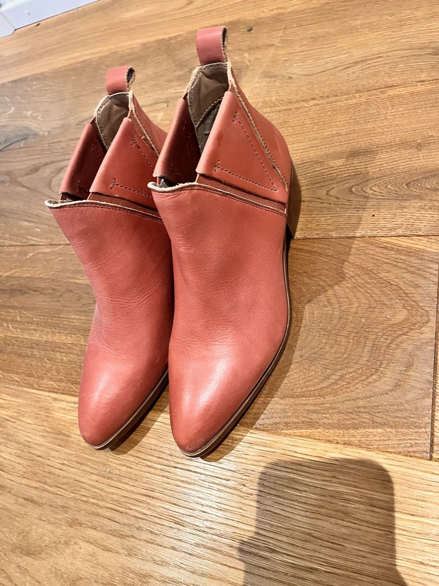 Esprit Scarpe da donna: Esprit Stiefeletten, Grösse 38, neuwertig! – Nuovo (secondo la descrizione) da Bern venduto da SN2 2