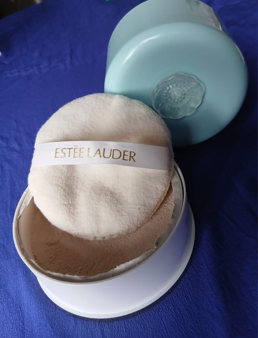 Estée Lauder Gesichtspflege: Estee Lauder Puder Dose von ca.1970 – Gebraucht aus Opfikon von rus_x8fg 1