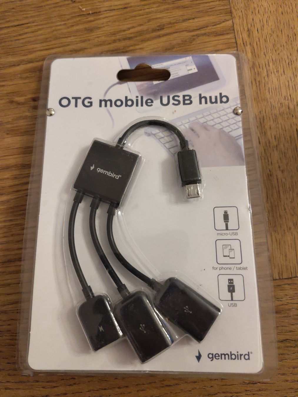 Hub & Switch: OTG mobile USB hub, neu im Blister – Nuovo e nell'imballaggio originale da Bern venduto da eps_qm9d