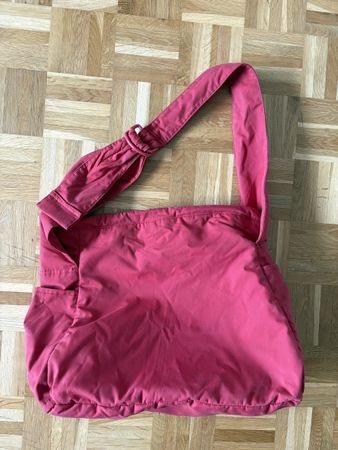 Uniqlo Puffy Shoulder Bag rot