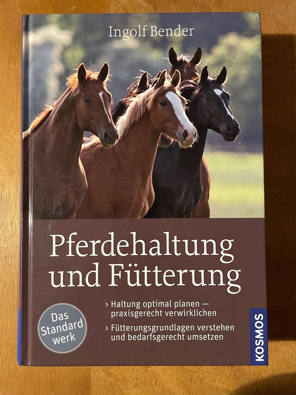 Bücher: Pferdehaltung und Fütterung – Gebraucht aus Zürich von WWehrle