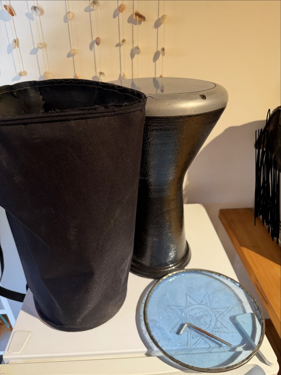 Musikinstrumente: Darbuka drum Alexandria with case and tuning tool – Gebraucht aus Wangen an der Aare von Gabriele1985 2