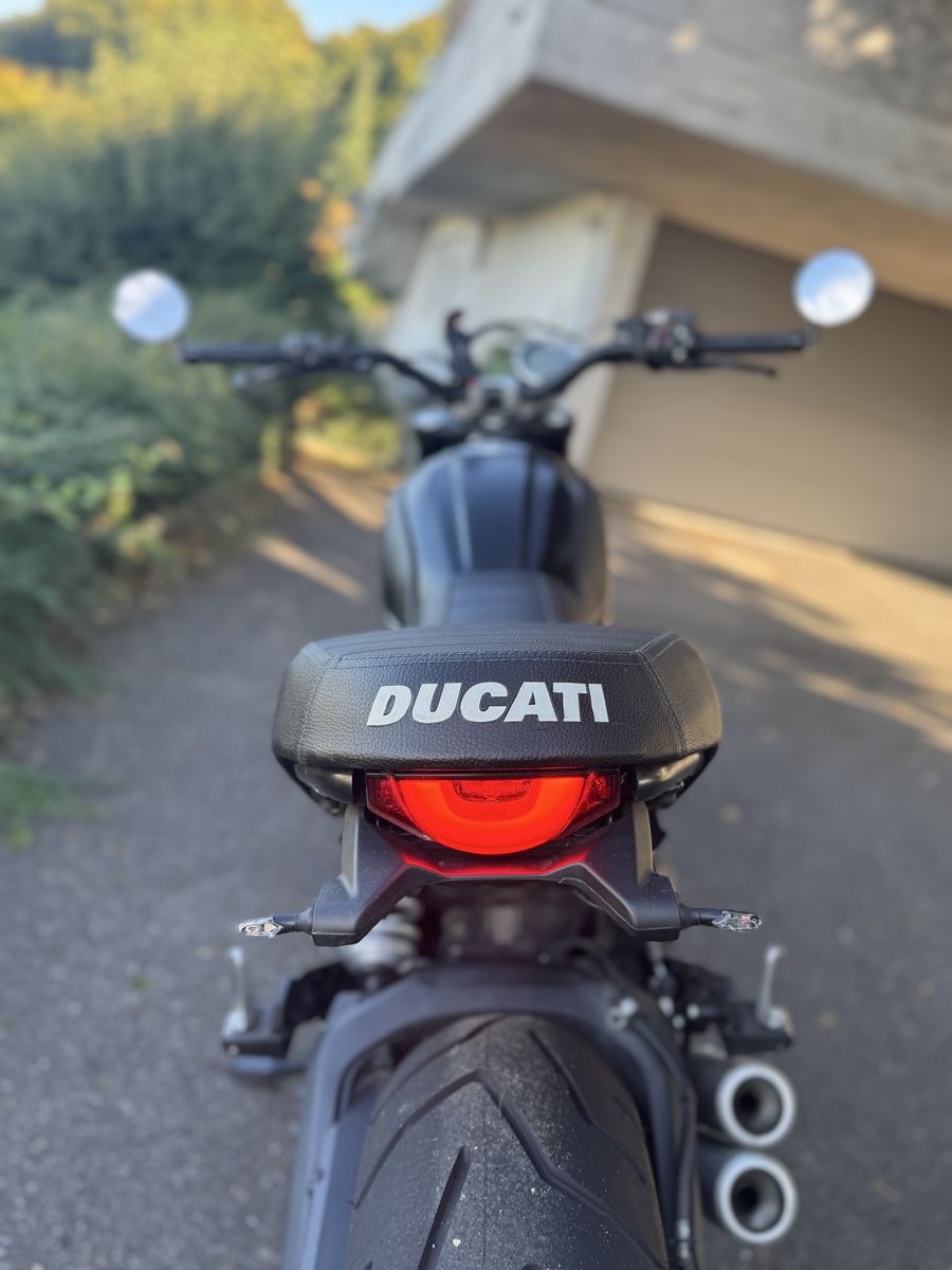 Strada: Ducati Scrambler 800 Full Throttle, Schwarz Matt – Usato da Winterthur venduto da Mulaa 5