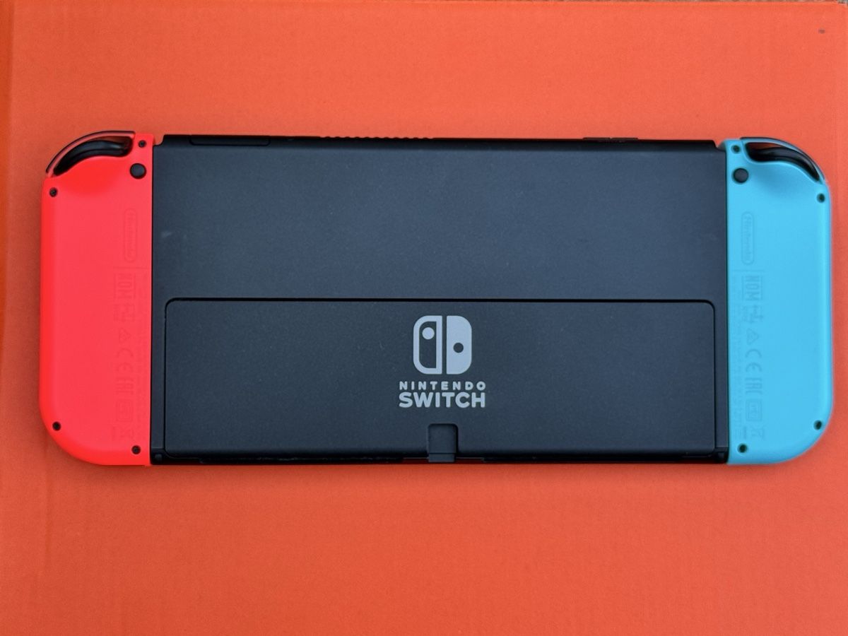 Nintendo Console: Console Nintendo Switch OLED – Usato da Genève venduto da kaldwin 3
