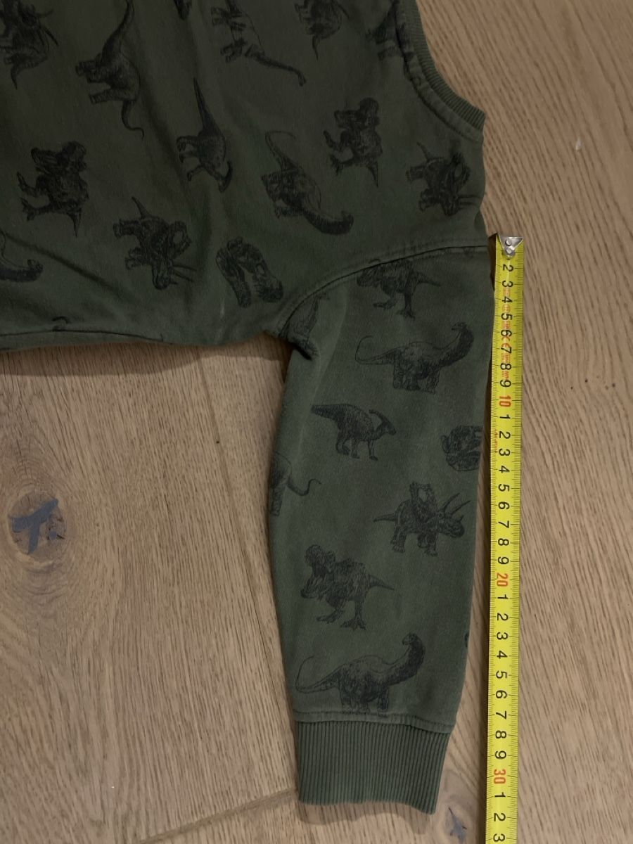 Maglioni & Felpe: Cooler Dino Pulli Pullover olivgrün Gr. 98-104 – Usato da Oensingen venduto da katepe 4