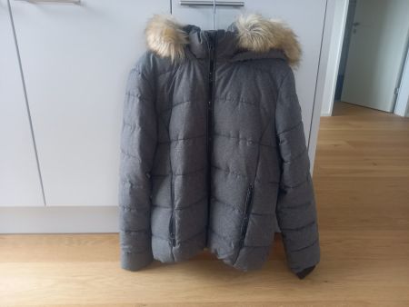 Winterjacke grau