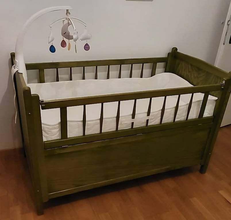 Letti: Kinderbett inkl. Matratze und umrandung – Usato da Andelfingen venduto da Cornelia. 1