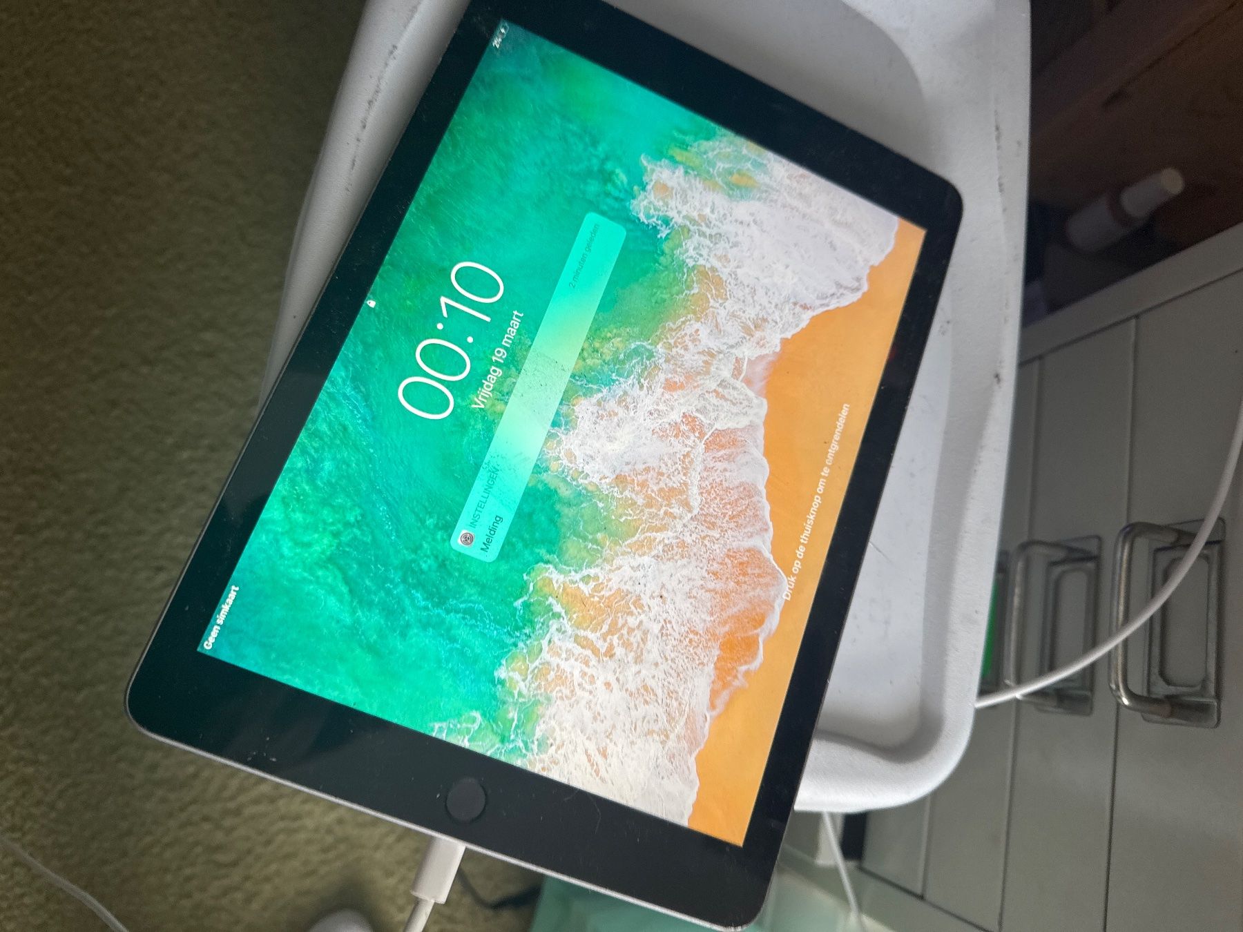 Apple Tablet PC: Ipad 6 - A2429 - icloude - Display gut!!! – Difettoso da Olten venduto da HoYa01 2
