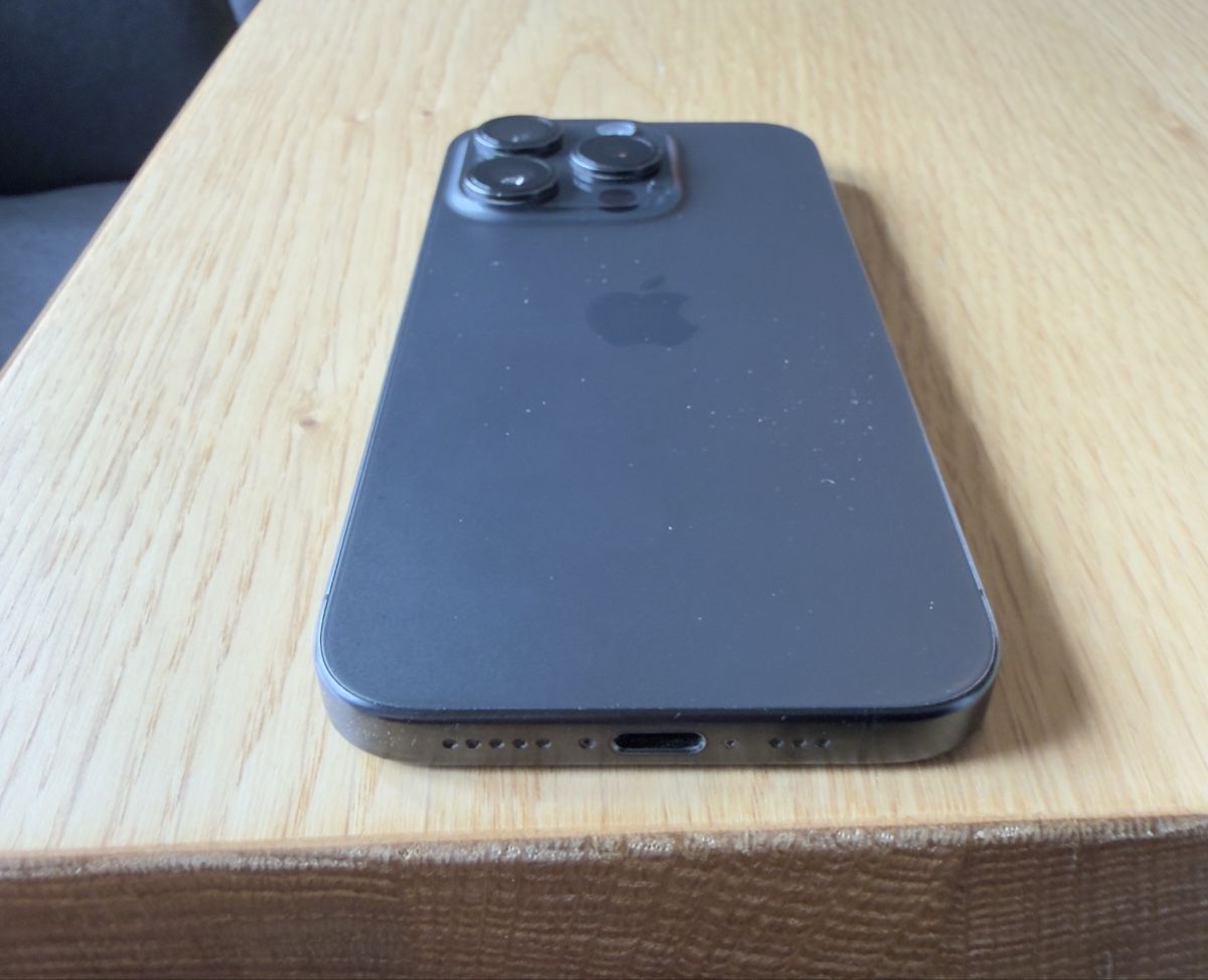 Apple Telefoni cellulari / Smartphones: Apple Iphone 15 Pro 256GB – Usato da Rudolfingen venduto da levinkuendig11 4