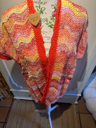 STRICKJACKE ,HANDGESTRICKT-ROT,ORANGE
