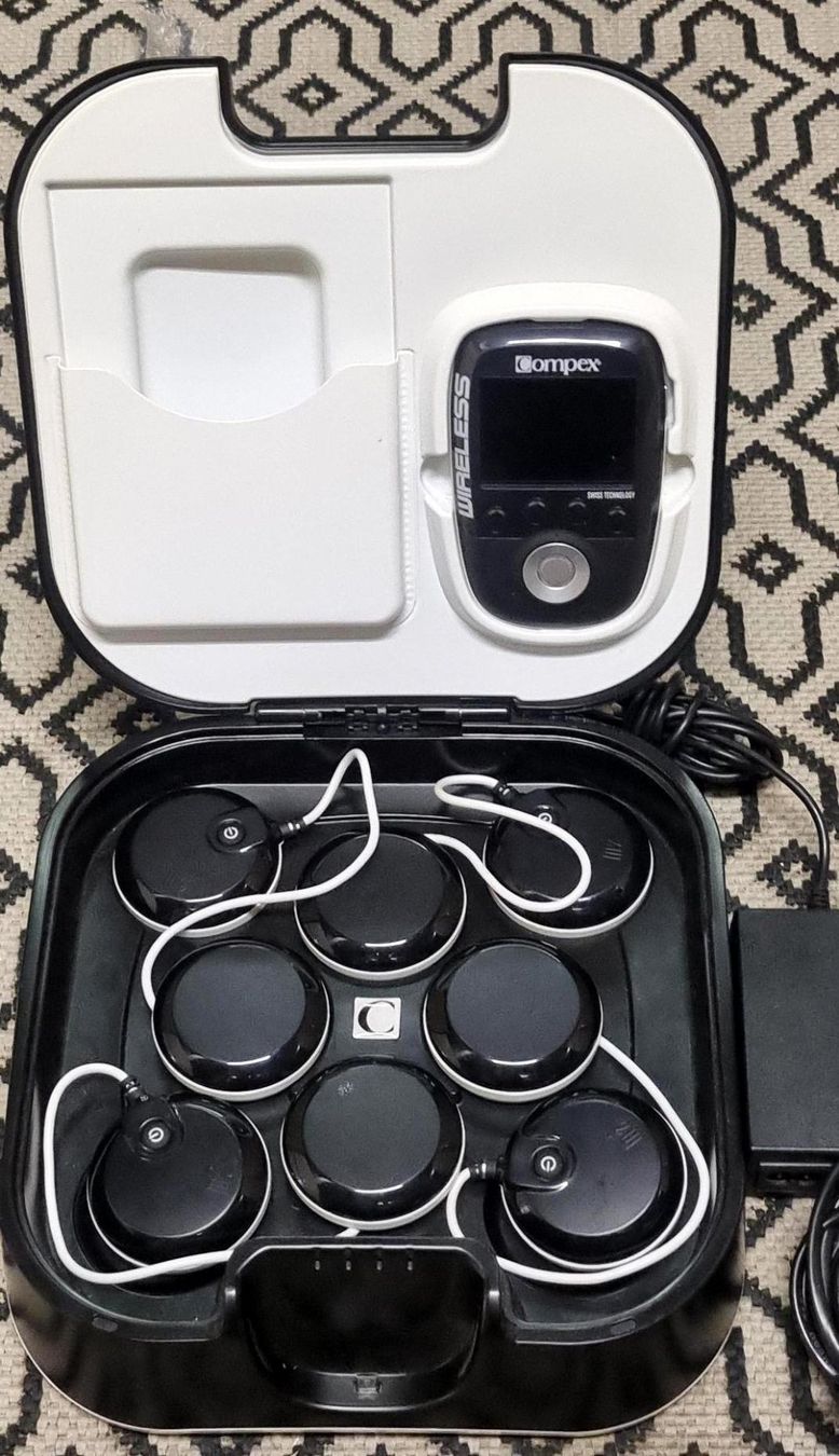 Compex Massagegeräte: Compex Wireless Elektrostimulator électrostimulateur – Defekt aus Collonges von arashee 2