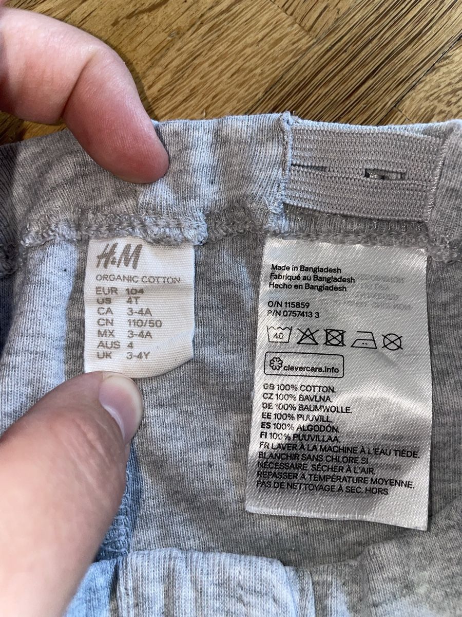 H&M Calze & Collant: H&M Leggings, Gr. 104, Grau – Usato da luzern venduto da plueschmors. 1