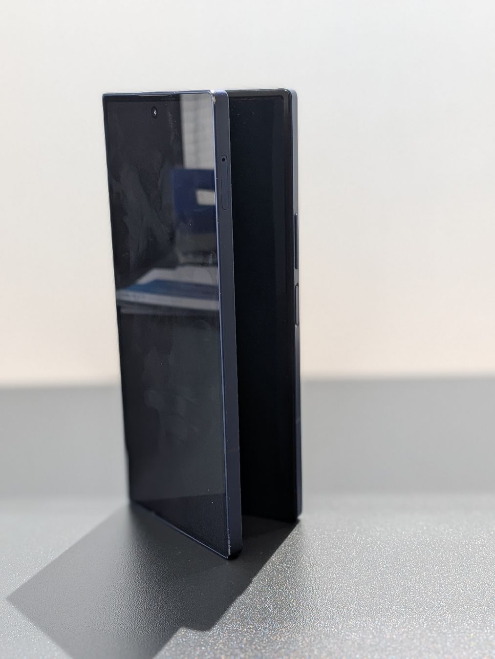 Samsung Telefoni cellulari / Smartphones: Samsung Galaxy Z Fold 6 dunkelblau – Usato da Wila venduto da she_zp9l 2
