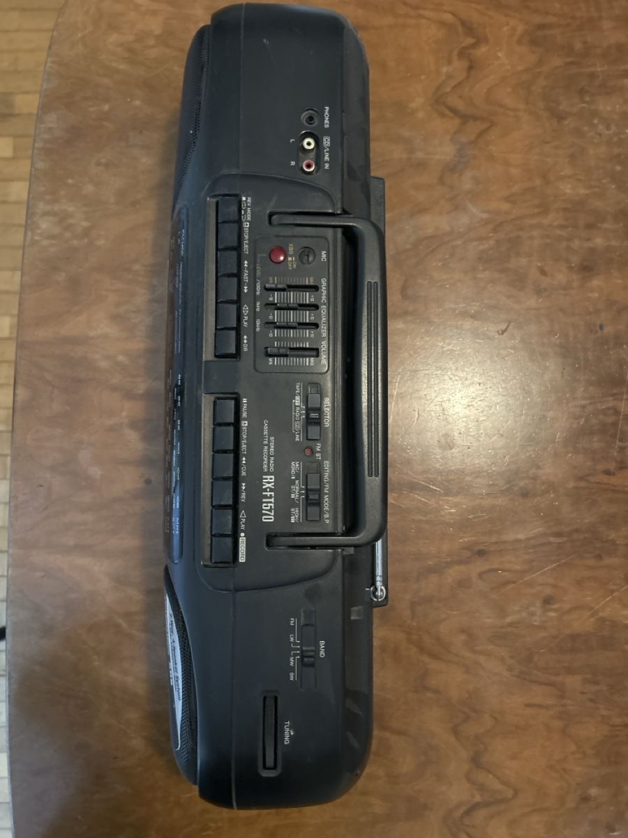 Panasonic Radios: Panasonic RX-FT570 Radio Cassette – Défectueux à Caslano par iguidice01 1