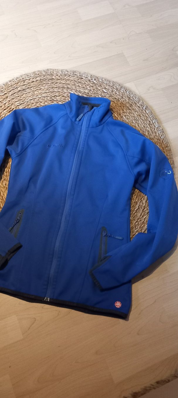 Mammut Giacche: Mammut Softshell Jacke, blau, Grösse S,  – Usato da Rebstein venduto da bestforyou