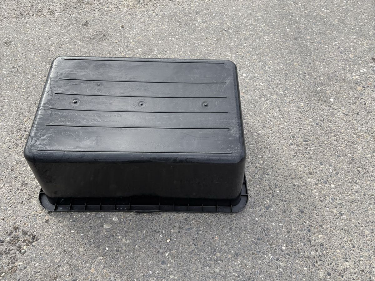 Contenitori & Simili: Schöne saubere Kunstoffbox 75x50x30 – Usato da Grosswangen venduto da Tonius62 2