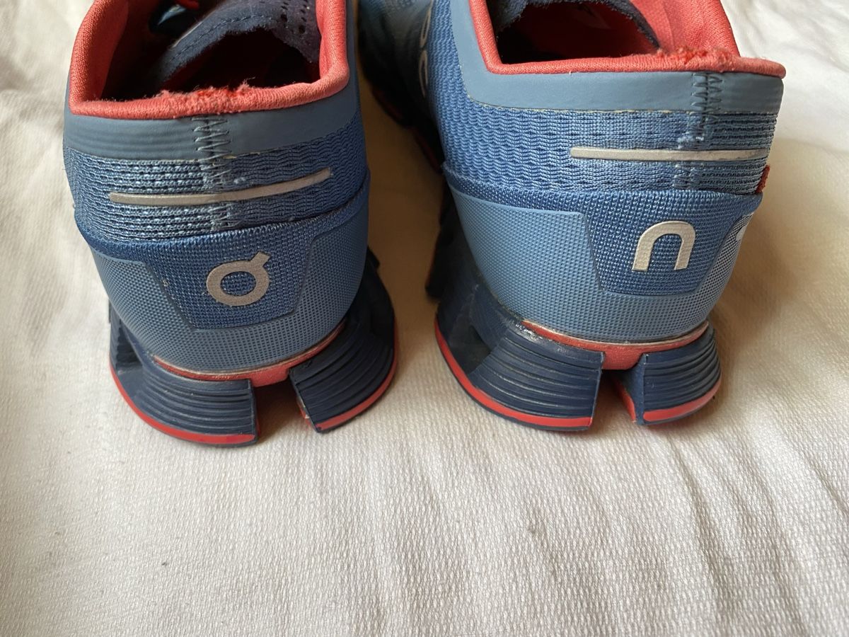On Scarpe da uomo: Chaussures ON Running Cloudflow 42 – Usato da Geneve venduto da Monthoux13 1
