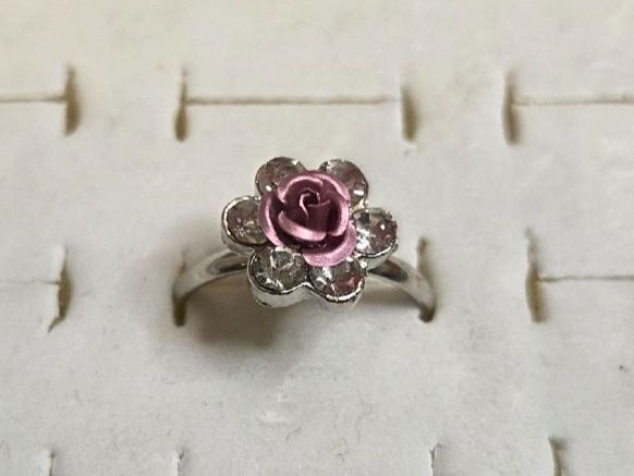 Anelli: Bague ajustable fleur rose strassée neuve – Nuovo (secondo la descrizione) da Territet venduto da Cenh 3