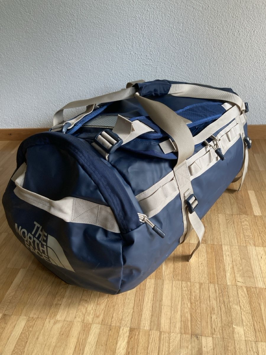 North Face Borse: The North Face L Base Camp Duffel 95 L – Usato da Zürich venduto da Lichtermeer