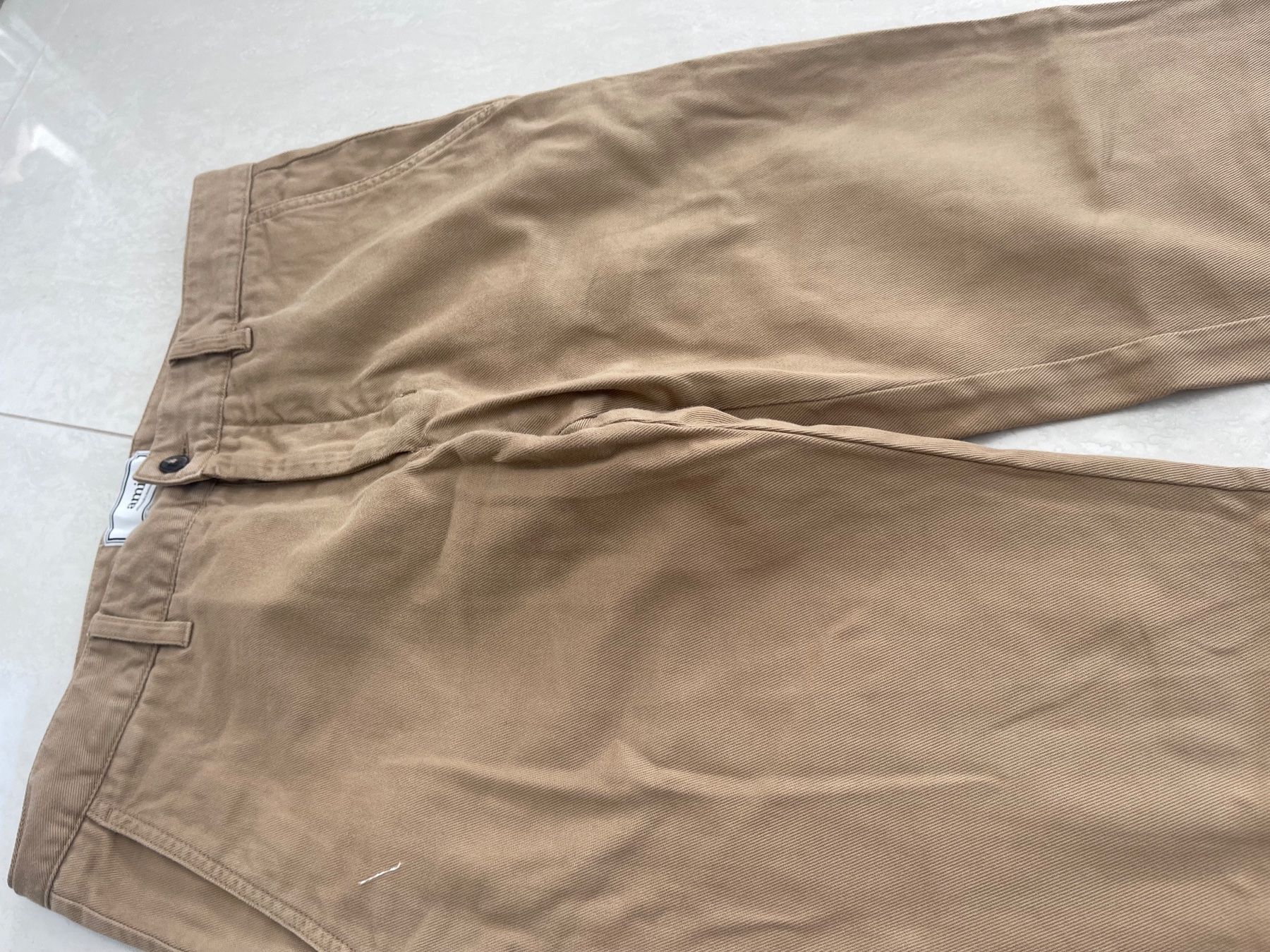 Pantaloni: Ami Paris, Beige, Gr. S – Usato da Weisslingen venduto da Spiegelbild0 2