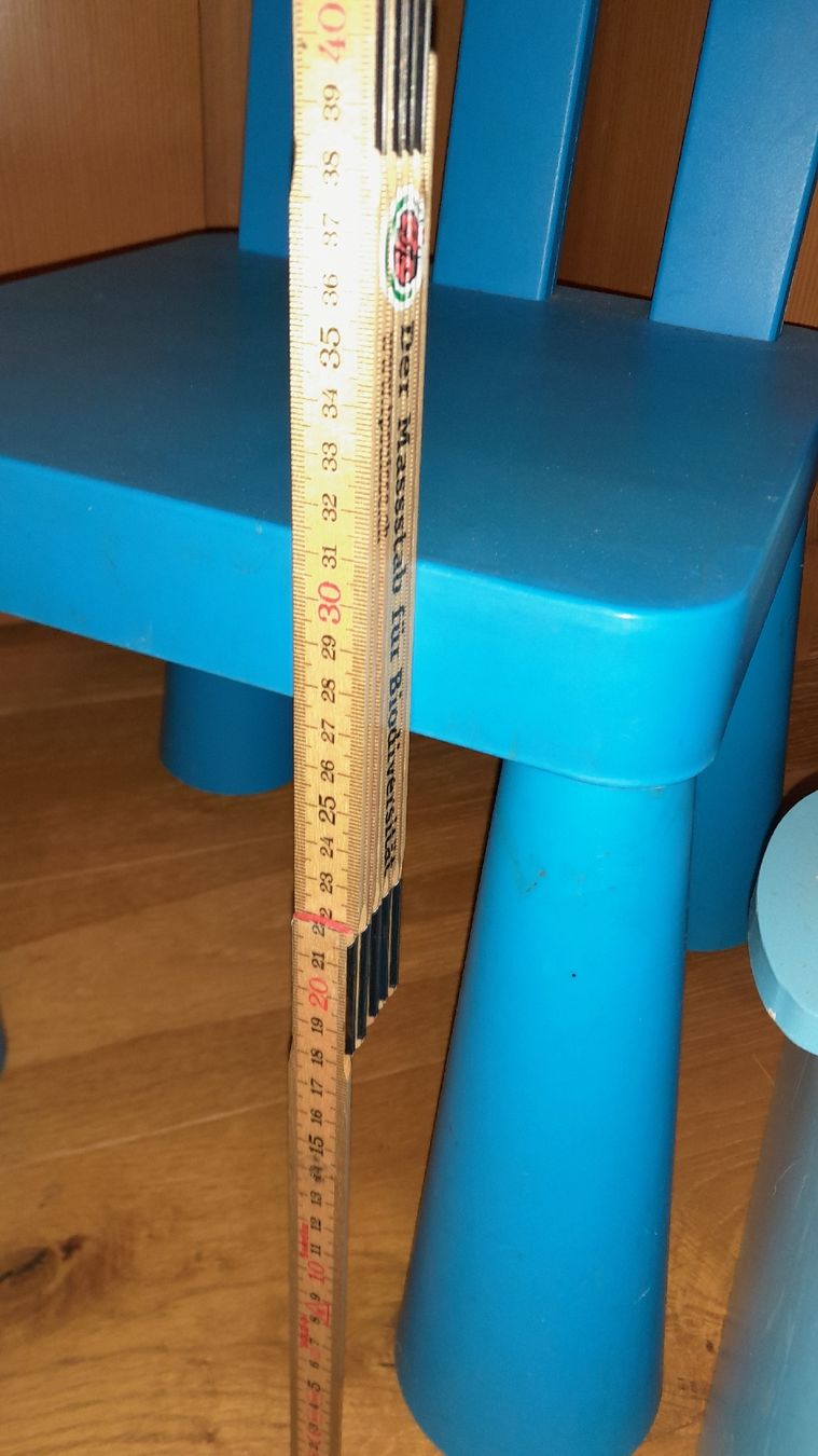Sedie: Kinderstühle assortiert – Usato da Sumiswald venduto da Rotmy 2