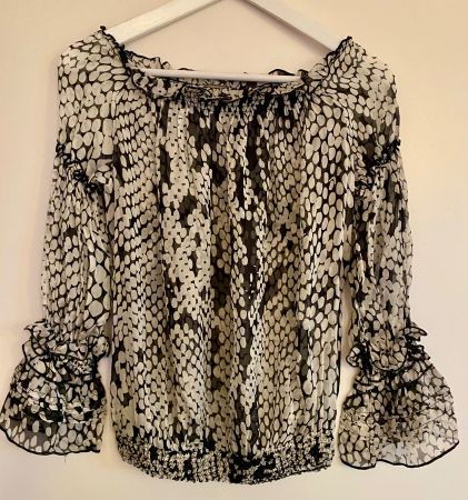 Carmenbluse schwarz/weiss, Gr.S von Zara
