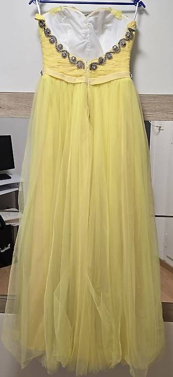Robes: Abendkleid Gelb – D'occasion à Burgdorf par vio_g9mn 2