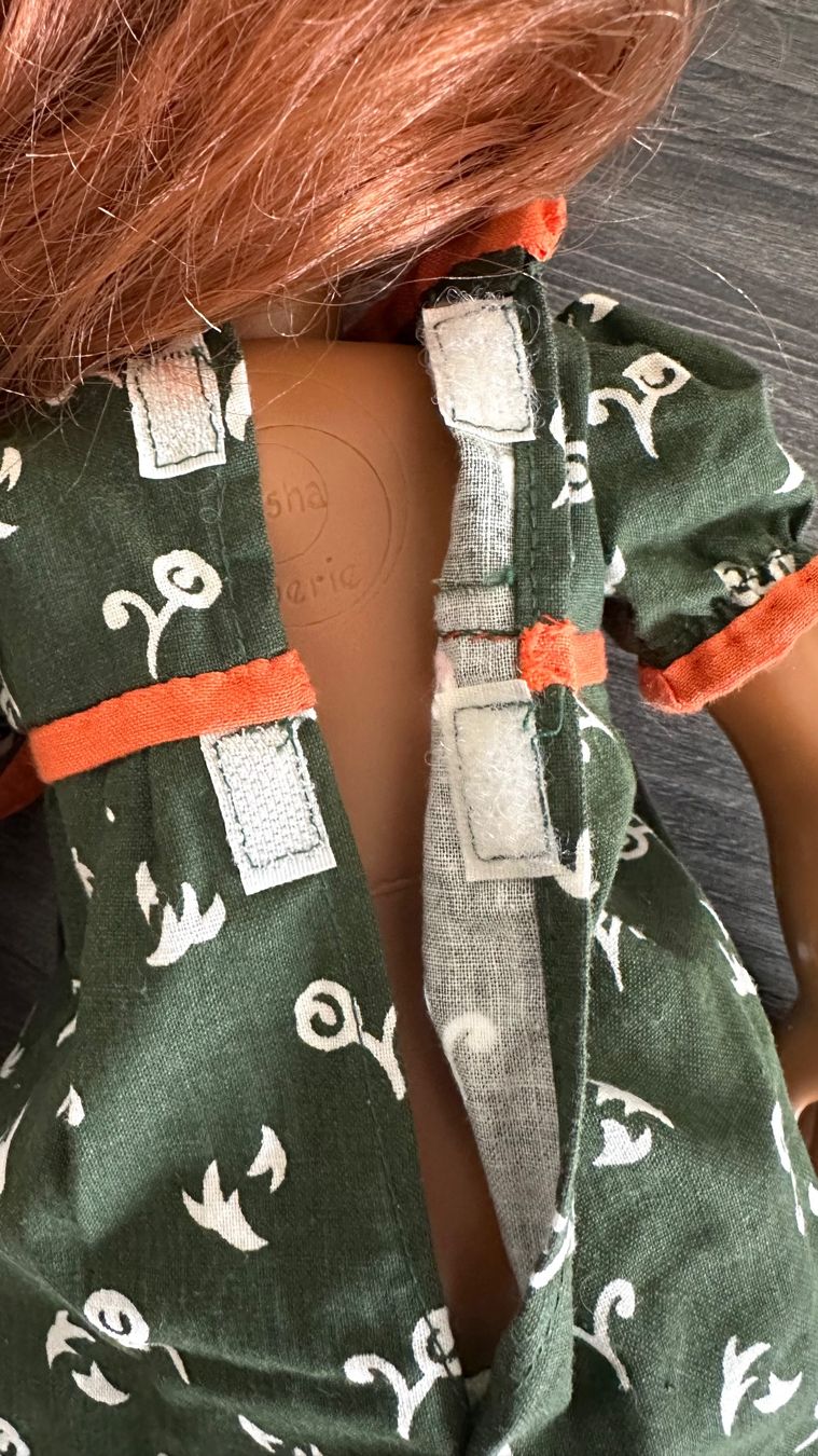 Bambole: Original Kleid Sasha Puppe – Usato da Zürich venduto da brazerola 3