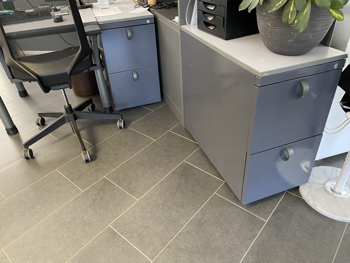 Lista Bureaux: Büro mit 3 Arbeitsplätzen – D'occasion à Hägglingen par Karin0802 7