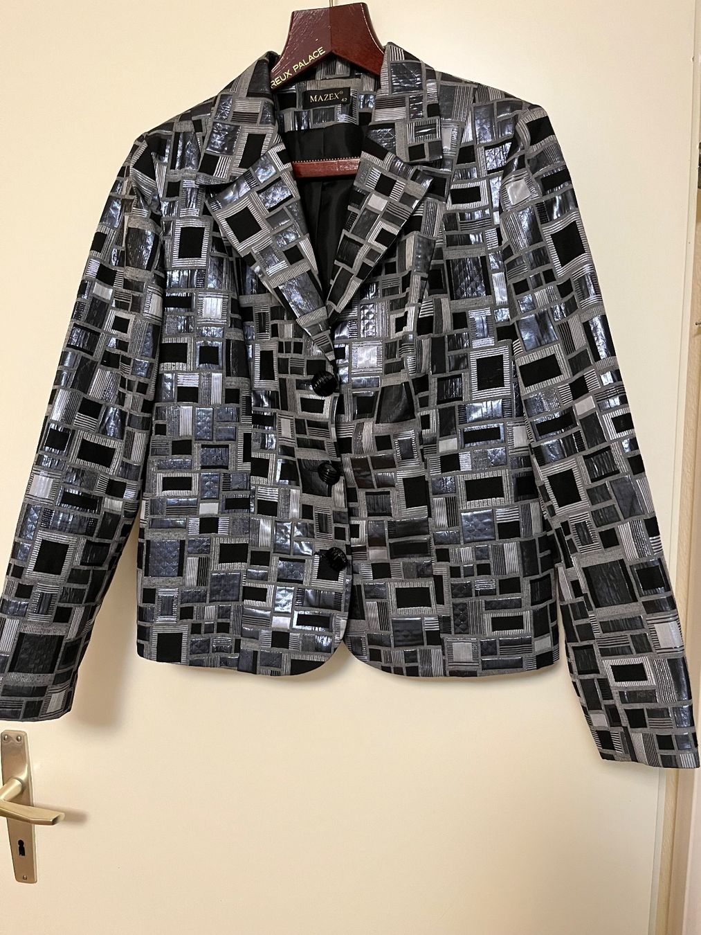 Completi & Tailleur: Schöne Blazer , Grösse 42 – Usato da Basel venduto da Galia2000