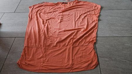 2 Sommer T-Shirt, Bodyflirt, Gr. 44/46, Top Zustand!