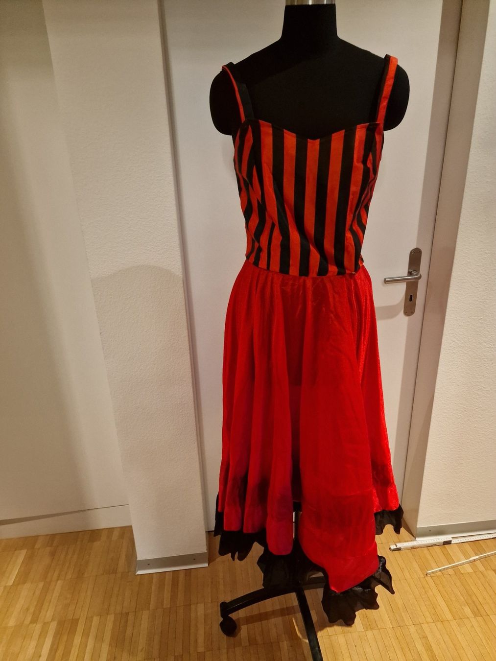 Vestiti: Flamencokleid Gr. 36, farbenfroh – Usato da Laufenburg venduto da megane1959 1