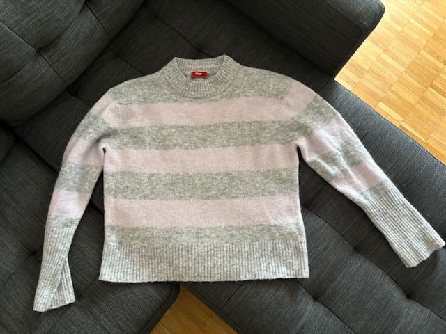Esprit Pulls & Sweat-shirts: Pullover, Esprit, Dame, hellgrau- rosa, Gr. M – D'occasion à Uster par sanura01