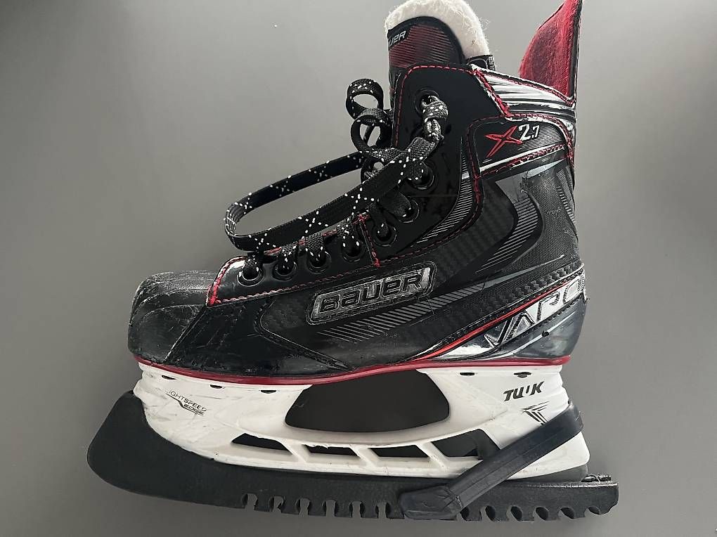 Schlittschuhe: Eishockey Schlittschuhe Junior – Gebraucht aus Zürich von Uki02 1