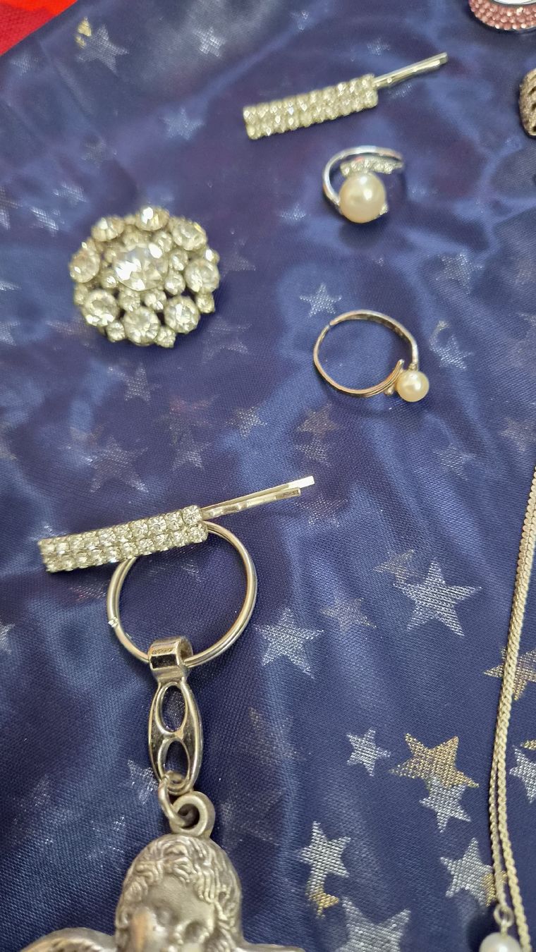 Altri gioielli: Schmuck Lot Ringe Ketten – Usato da Kölliken venduto da MissesBossTop1 2