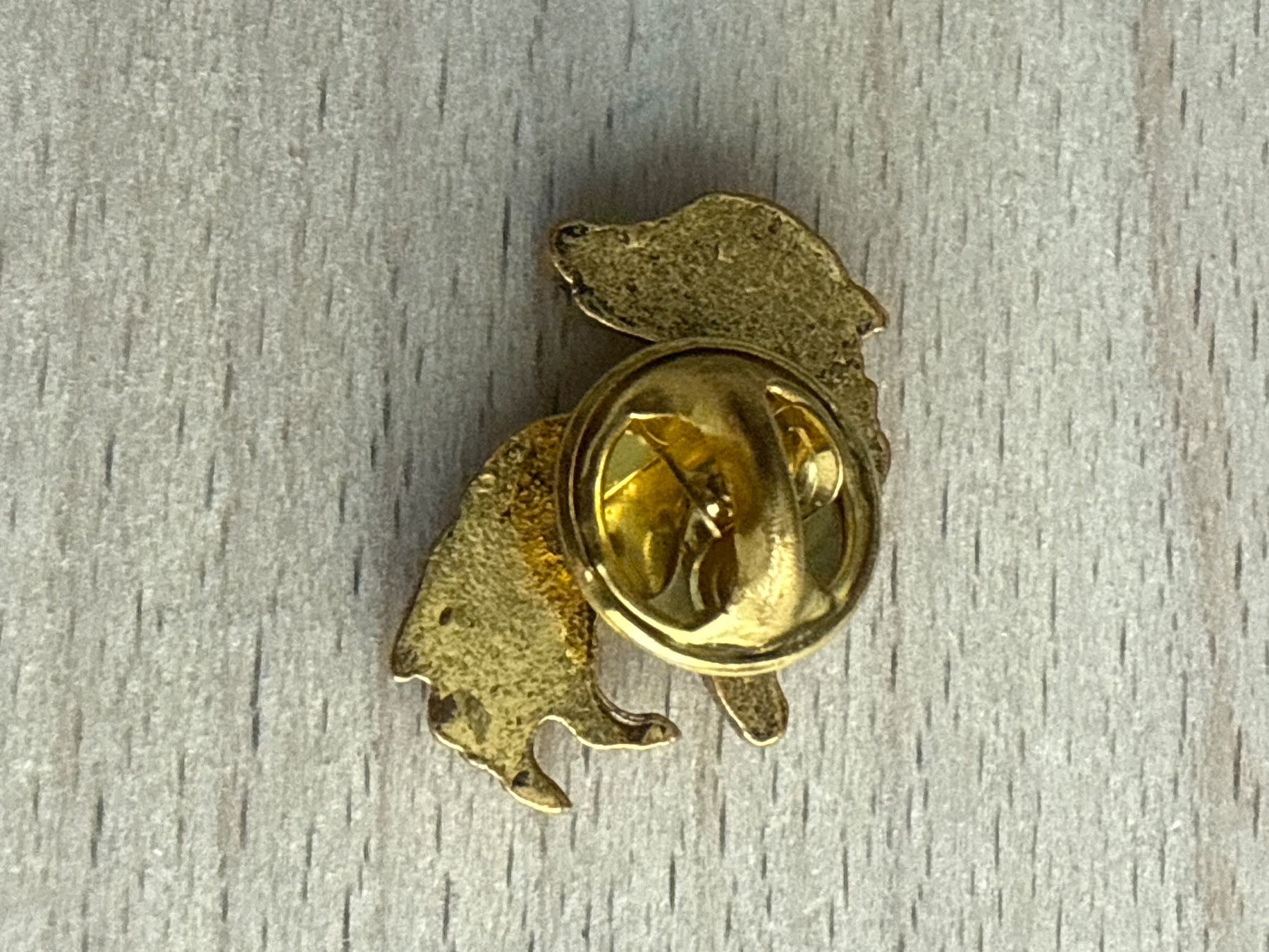 Placchette & Badge: Pin Hufflepuff Harry Poter – Usato da Glattbrugg venduto da Schweigmatt 1